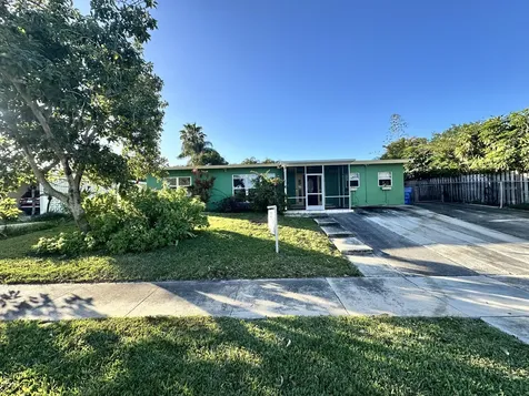 1014 W Broward Street Lantana FL 33462