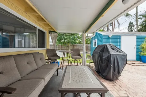 1014 W Broward Street Lantana FL 33462