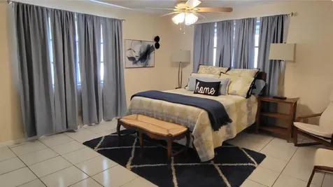 1114 Lisa Lane Okeechobee FL 34974