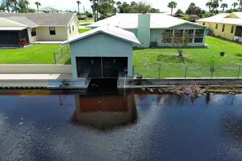 1114 Lisa Lane Okeechobee FL 34974