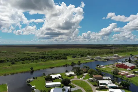 1114 Lisa Lane Okeechobee FL 34974