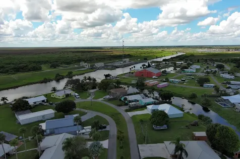 1114 Lisa Lane Okeechobee FL 34974