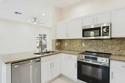 1722 Sawgrass Circle Greenacres FL 33413