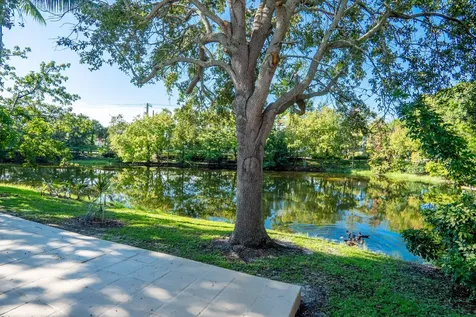 1722 Sawgrass Circle Greenacres FL 33413