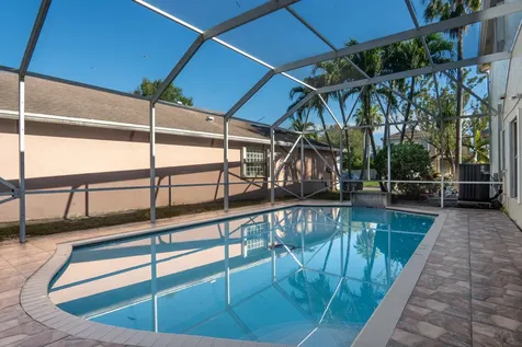 1722 Sawgrass Circle Greenacres FL 33413