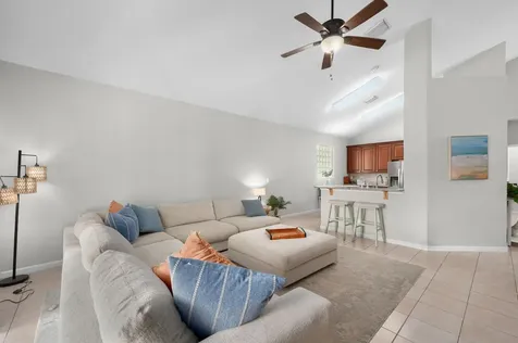 2915 Sw Pond Way Palm City FL 34990