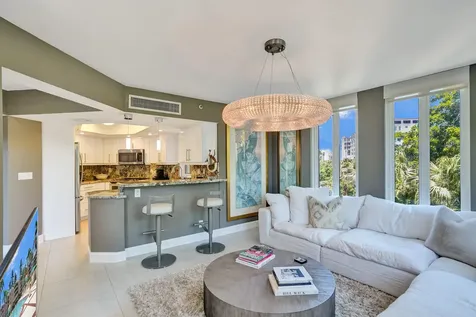 100 SE 5th Avenue Boca Raton FL 33432