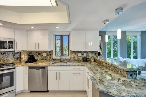 100 SE 5th Avenue Boca Raton FL 33432