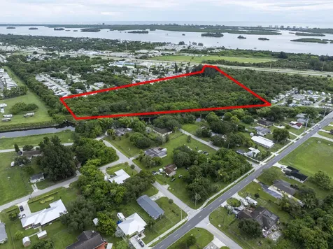 2100 N Us Highway 1 Fort Pierce FL 34945