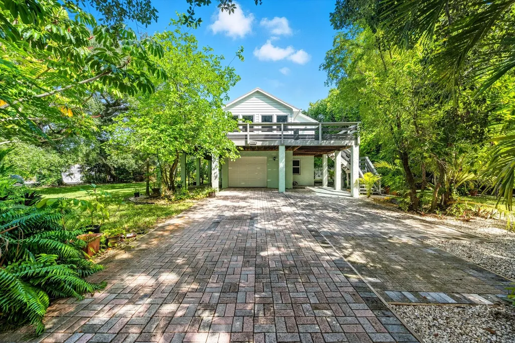 1398 Sw Palm City Road Stuart FL 34994