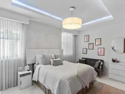 3917 Sw 42nd Avenue Miami FL 33146