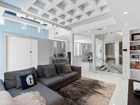 3917 Sw 42nd Avenue Miami FL 33146