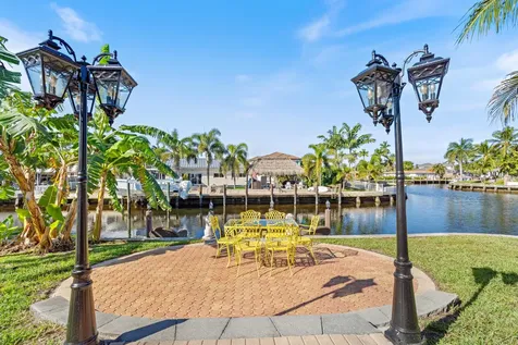 1001 Se 5 Avenue Pompano Beach FL 33060