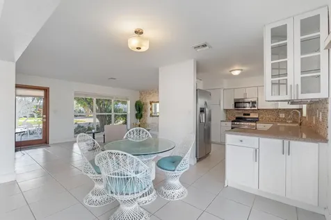 1001 Se 5 Avenue Pompano Beach FL 33060