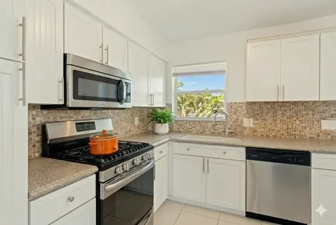 1001 Se 5 Avenue Pompano Beach FL 33060