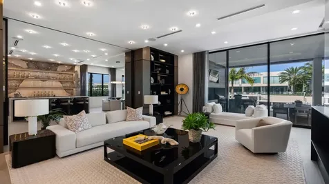 207 W Coconut Palm Road Boca Raton FL 33432