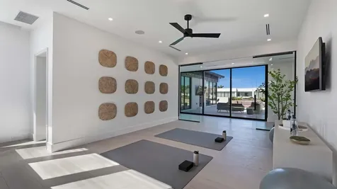 207 W Coconut Palm Road Boca Raton FL 33432