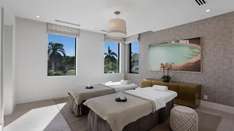 207 W Coconut Palm Road Boca Raton FL 33432