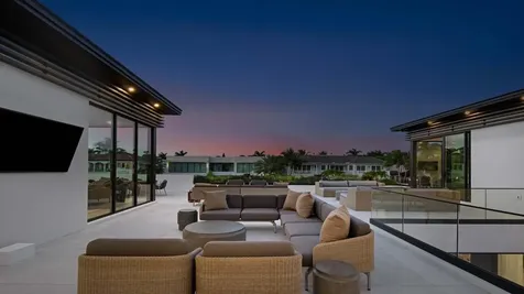 207 W Coconut Palm Road Boca Raton FL 33432