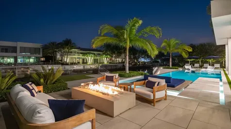 207 W Coconut Palm Road Boca Raton FL 33432