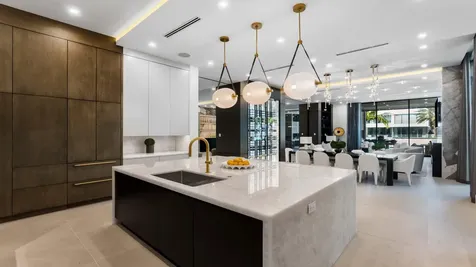 207 W Coconut Palm Road Boca Raton FL 33432