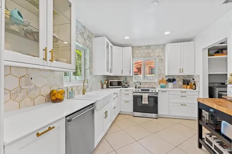 919 Ne 26th Avenue Pompano Beach FL 33062