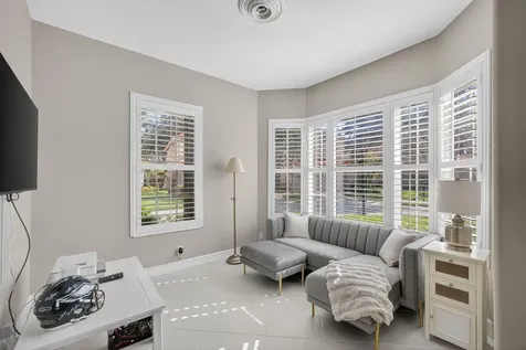 26 Porta Vista Circle Palm Beach Gardens FL 33418