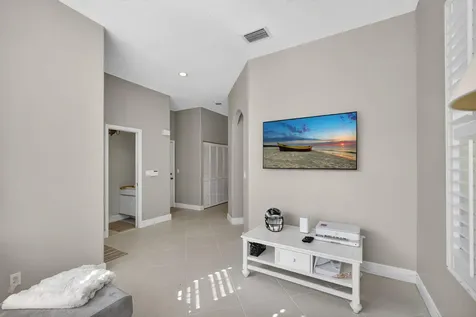 26 Porta Vista Circle Palm Beach Gardens FL 33418