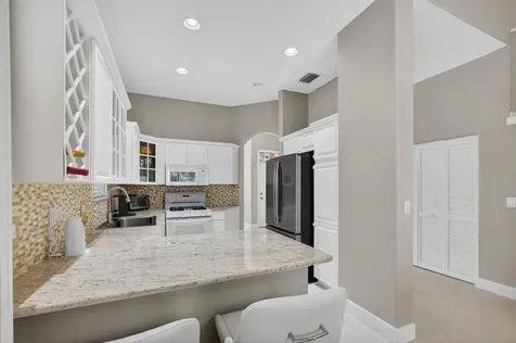 26 Porta Vista Circle Palm Beach Gardens FL 33418