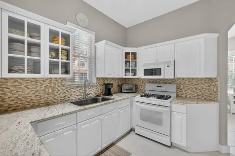 26 Porta Vista Circle Palm Beach Gardens FL 33418