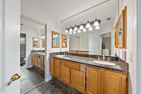 17 Commodore Place Palm Beach Gardens FL 33418