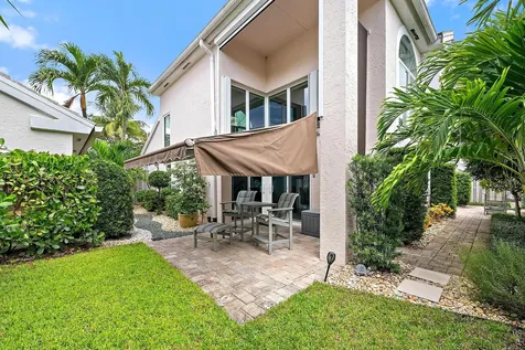 17 Commodore Place Palm Beach Gardens FL 33418