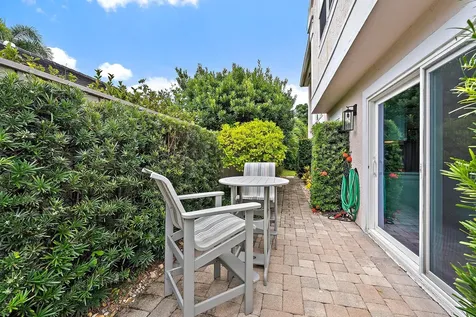 17 Commodore Place Palm Beach Gardens FL 33418