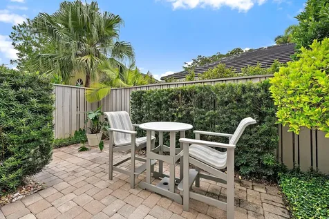 17 Commodore Place Palm Beach Gardens FL 33418