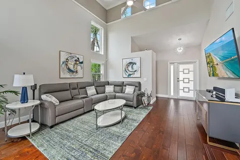 17 Commodore Place Palm Beach Gardens FL 33418