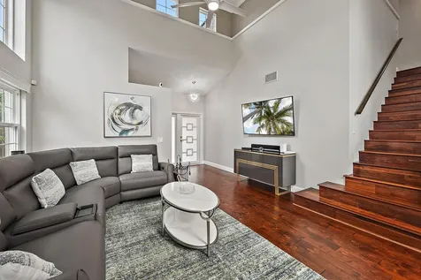 17 Commodore Place Palm Beach Gardens FL 33418