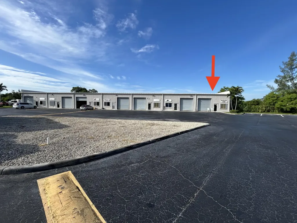 806 Old Dixie Highway Lake Park FL 33403
