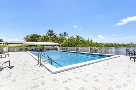 3912 S Ocean Boulevard Highland Beach FL 33487