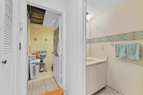 10372 Sw 9th Lane Pembroke Pines FL 33025