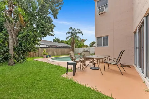 10372 Sw 9th Lane Pembroke Pines FL 33025