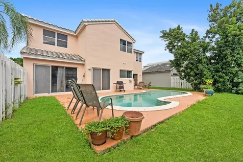 10372 Sw 9th Lane Pembroke Pines FL 33025