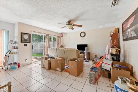 10372 Sw 9th Lane Pembroke Pines FL 33025