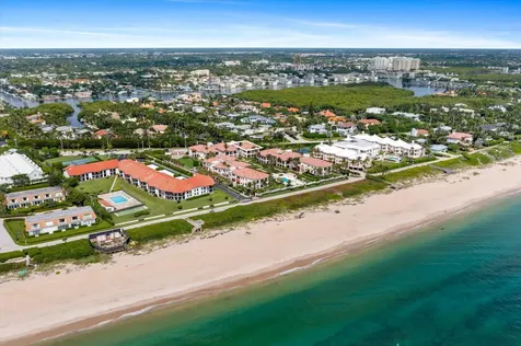 5841 N Ocean Boulevard Ocean Ridge FL 33435