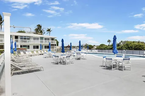 2420 S Federal Highway Boynton Beach FL 33435