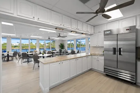 2420 S Federal Highway Boynton Beach FL 33435