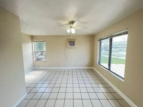 1360 10th Street West Palm Beach FL 33401