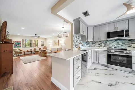 33 Copper Pod Court Royal Palm Beach FL 33411