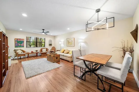 33 Copper Pod Court Royal Palm Beach FL 33411