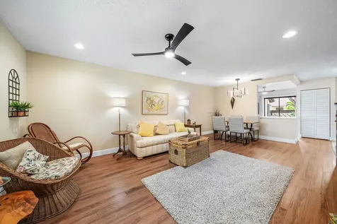 33 Copper Pod Court Royal Palm Beach FL 33411