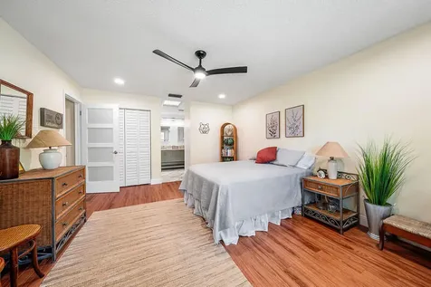 33 Copper Pod Court Royal Palm Beach FL 33411